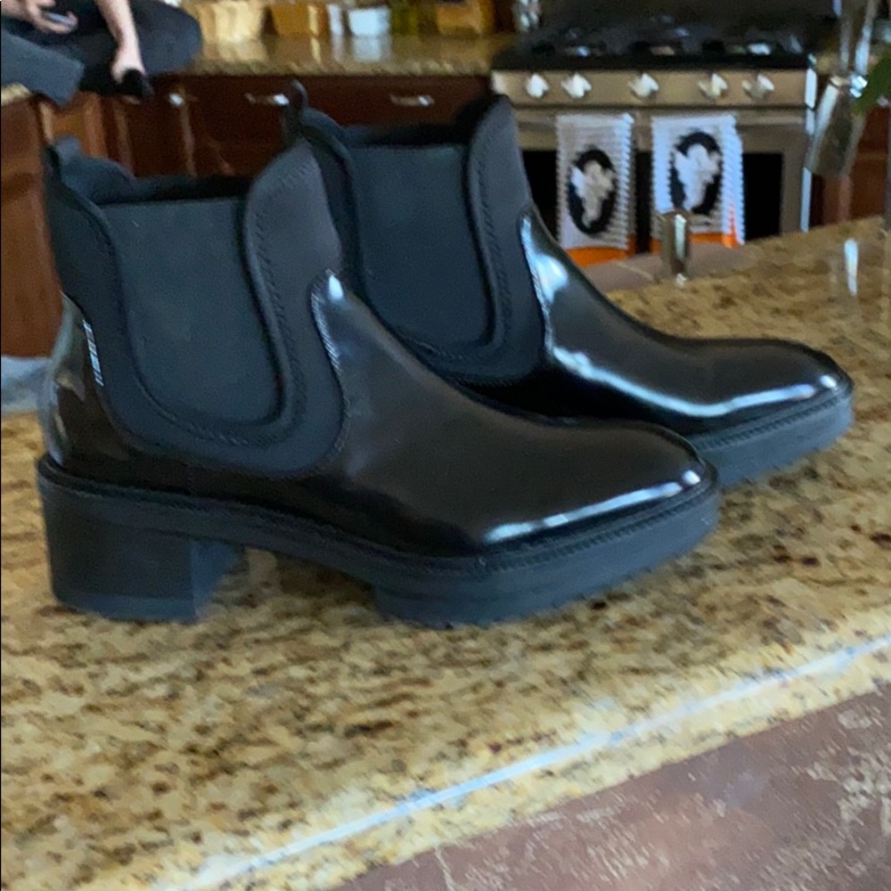 Awesome Zara boots